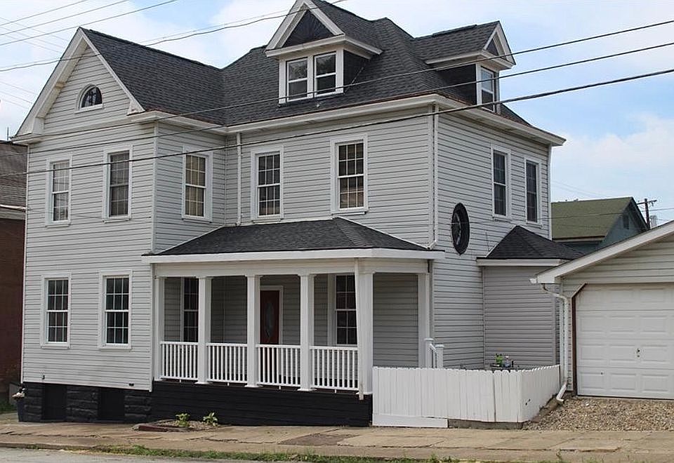 1st image of 415 Jefferson St