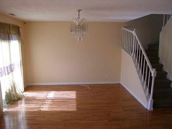 2nd image of 1073 E Cottonwood Way