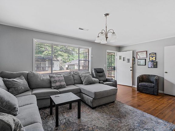 4th image of 317 N Park Ave