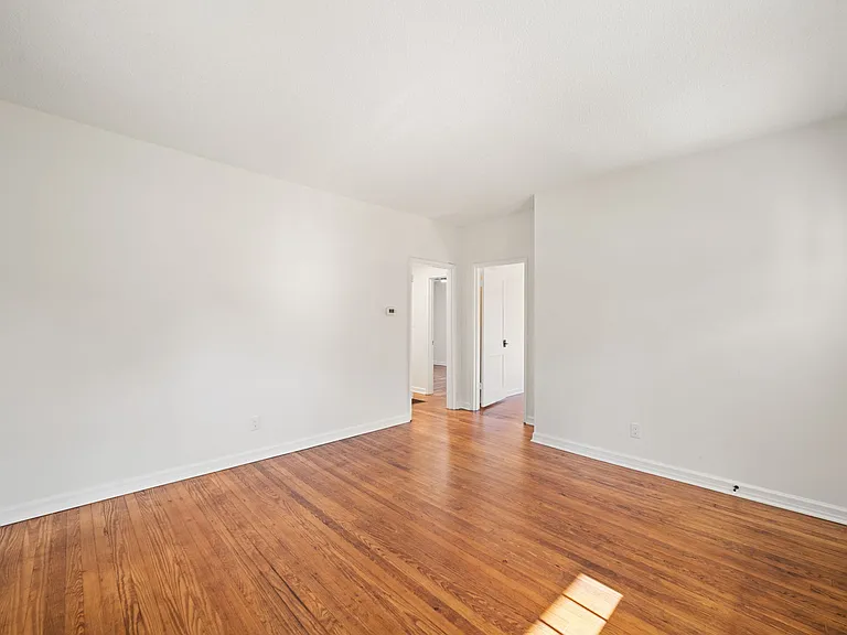 2312 Maple St — Photo 14