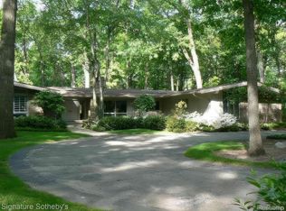 5170 Tootmoor Rd, Bloomfield Hills, MI 48302