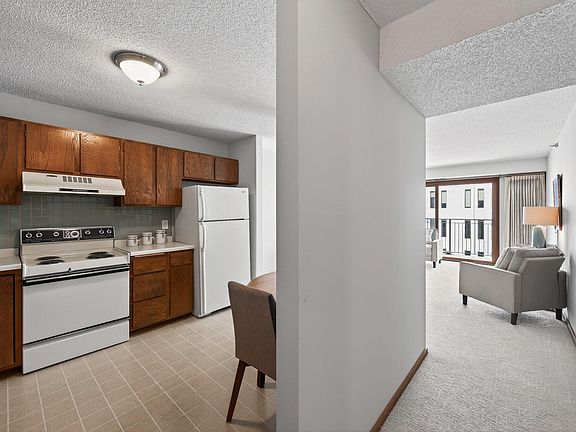4th image of 121 Washington Ave S APT 1613