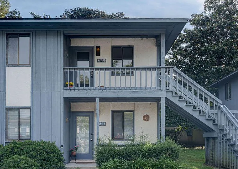 4155 Spirea Dr #D — Photo 1