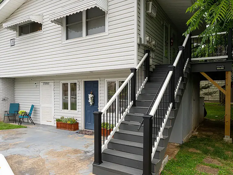 98 Chelsea Rd #98 — Photo 1