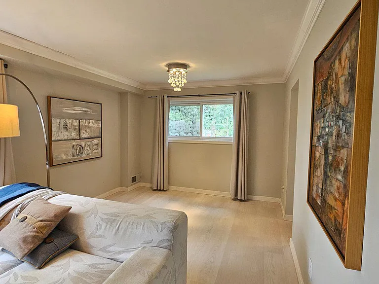8913 Cromwell Dr — Photo 5