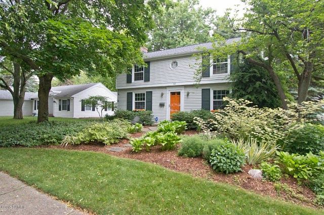1st image of 2121 Burchard St SE