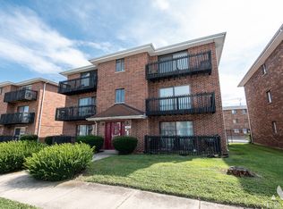 1613 Astor St APT 1W, Calumet City, IL 60409