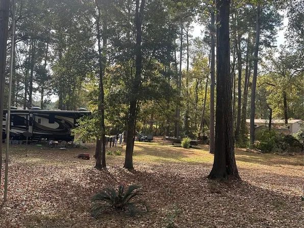 376 Nueces Dr, Trinity, TX 75862