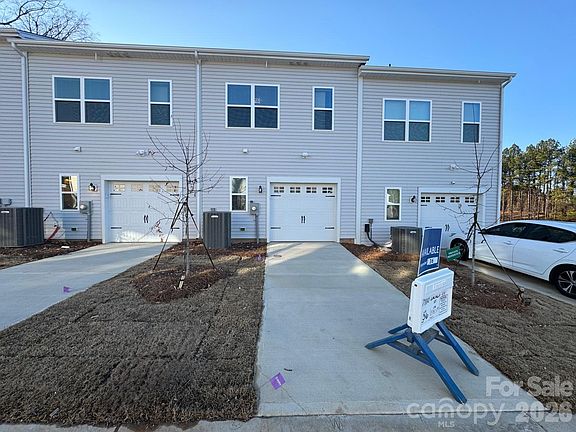 2nd image of 4614 Lakeview Rd #2