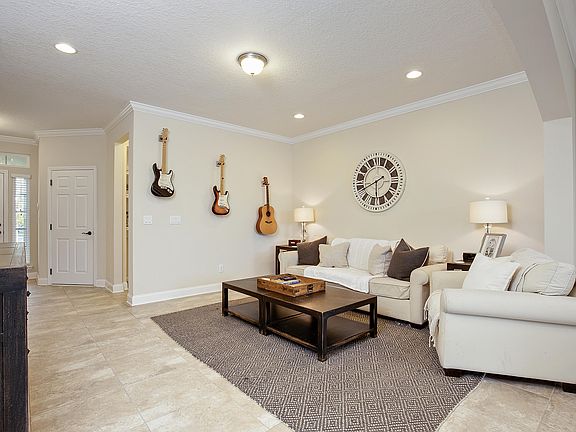 5th image of 128 Nelson Ln