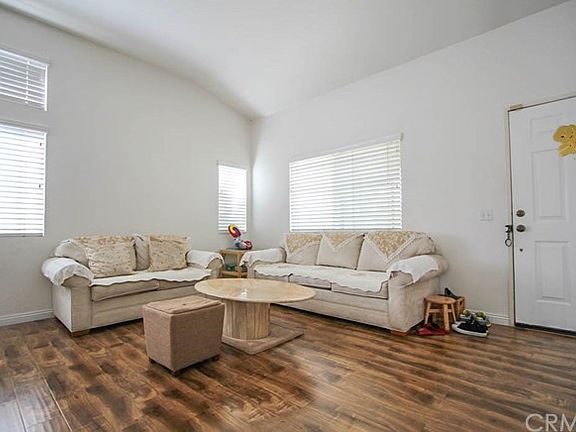 4th image of 1777 Elm Ave