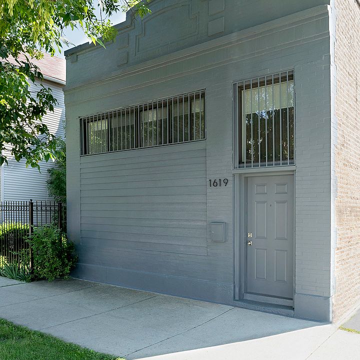 1st image of 1619 N Sawyer Ave