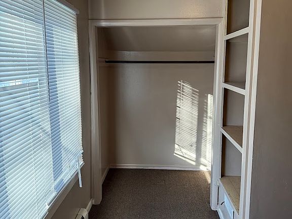 4th image of 1524 13th Ave E