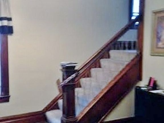 3rd image of 720 North St