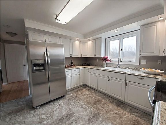 2nd image of 132 Wilson Dr