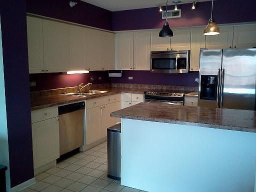 2nd image of 811 Chicago Ave APT 803