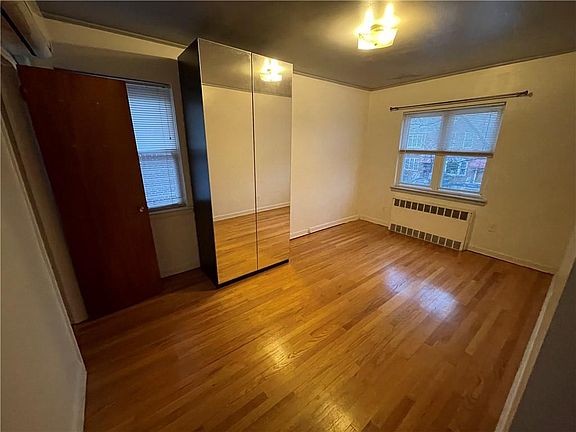 5th image of 1884 Haring St