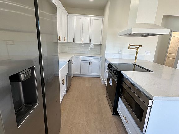 3rd image of 1405 J Ave #1409