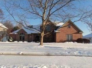 3235 Quarry Rd, Maumee, OH 43537
