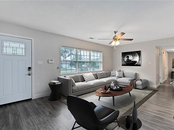 3rd image of 2808 Salisbury Blvd