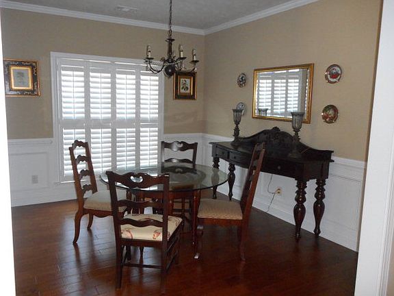 4th image of 511 Nandina Ct