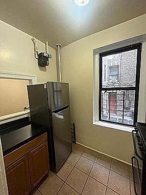 2nd image of 267 Edgecombe Ave APT 1J