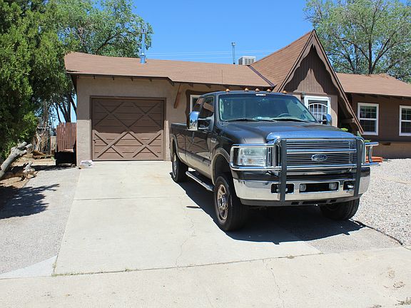 2 car driveway with garage 