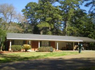 212 Iris Park Dr, Pineville, LA 71360