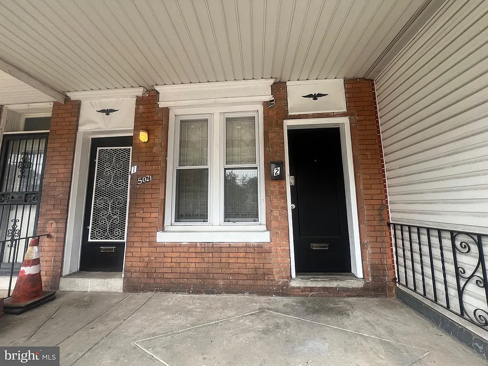 5021 Race St #2