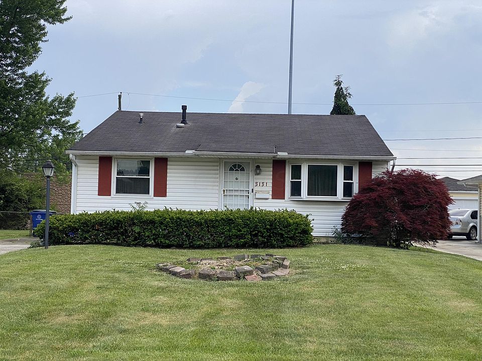 2nd image of 3131 Somerset Ct S