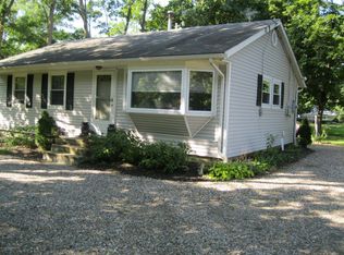 927 Wayside Rd, Tinton Falls, NJ 07712