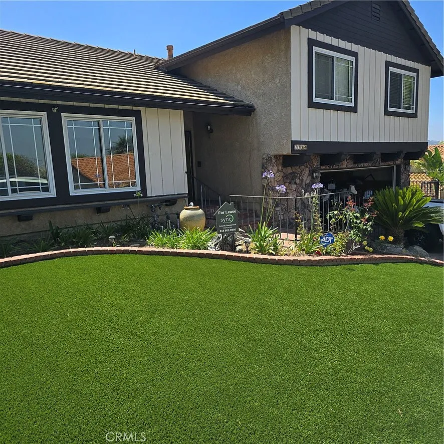3 bed, 2400 sqft, $4,995 — Photo 1
