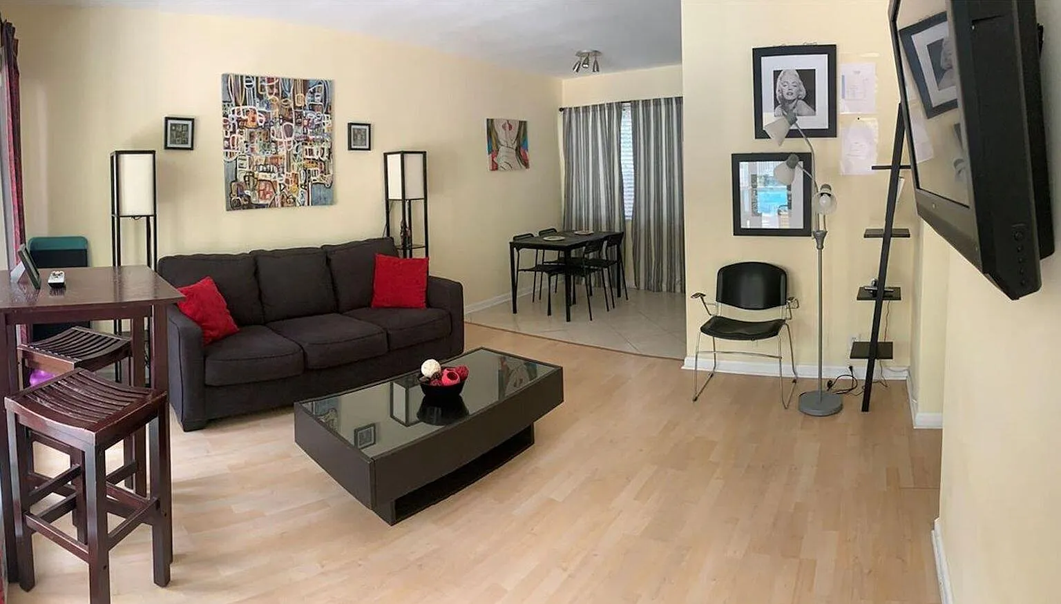 1 bed, 500 sqft, $1,900 — Photo 2