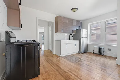 107 Kensington Ave Photo 1