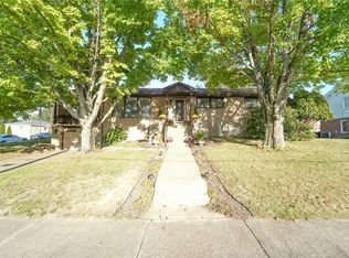 1304 Green St, Jeannette, PA 15644