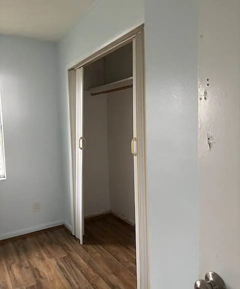 312 Hubbard St — Photo 8