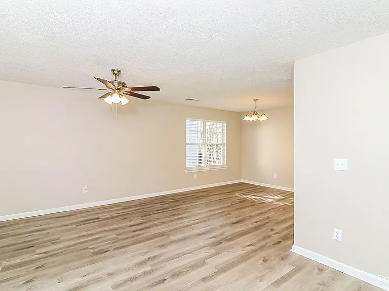 2903 Yukon Trl NW — Photo 11