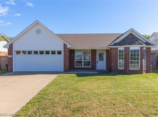 713 S 38th St, Van Buren, AR 72956