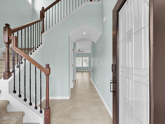 5th image of 627 DRYSDALE Drive