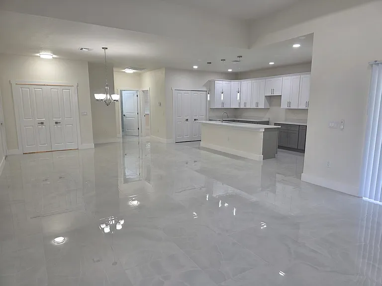 733 Dudley Ave S #733 — Photo 8