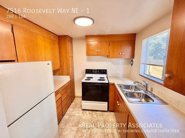 7516 Roosevelt Way NE #1 — Photo 7