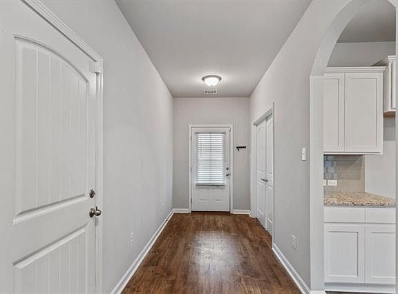 5th image of 2233 N Lake Michele Cir