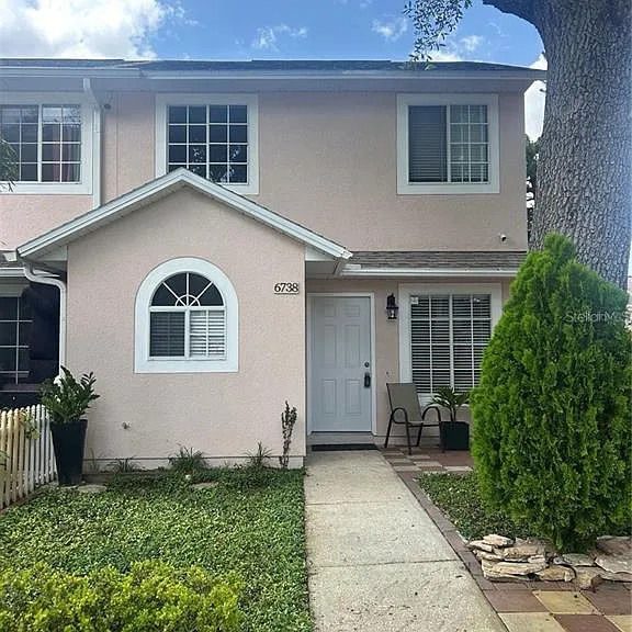6738 Magnolia Pointe Cir — Photo 1