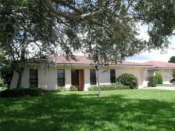 2nd image of 5065 Vivienda Way