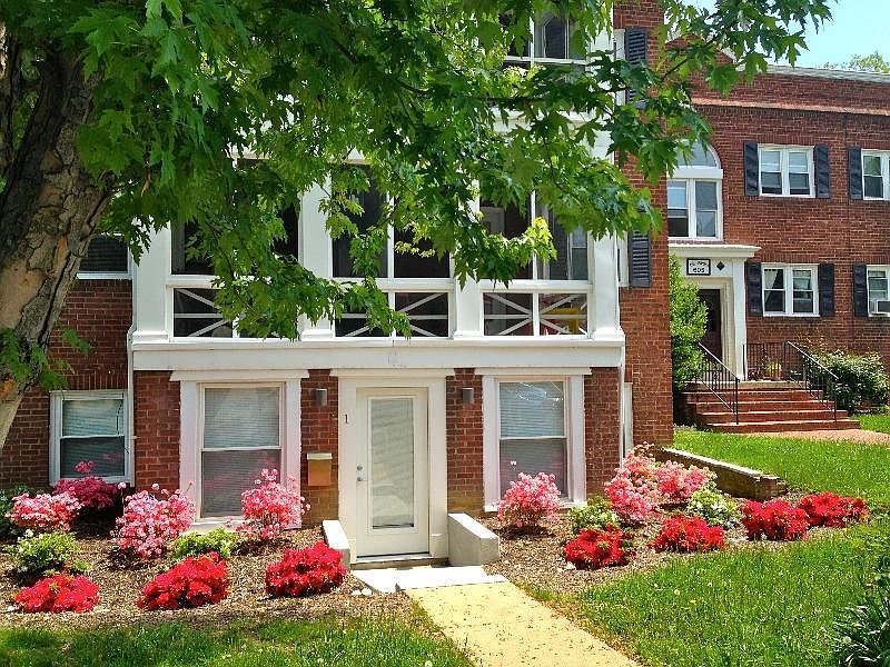 1st image of 605 N Irving St APT 1