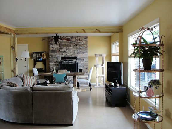 4th image of 3304 Capella Ave