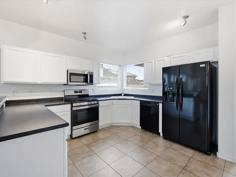 14252 S Avenida Zumba — Photo 6