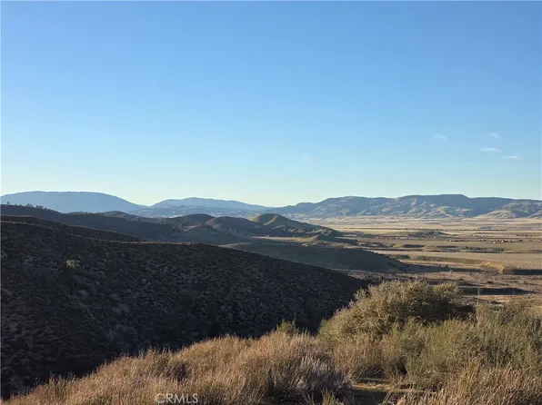 25 Three Points Rd Lot 27, Lake Hughes, CA 93532