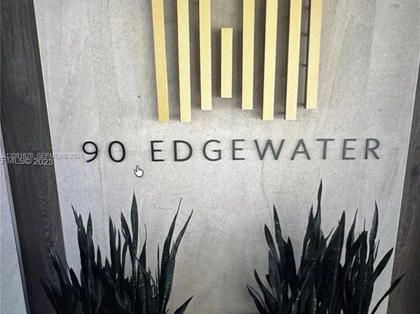 90 Edgewater Dr APT 121, Coral Gables, FL 33133