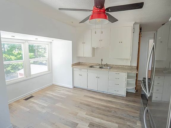 4th image of 2941 Madison Ave